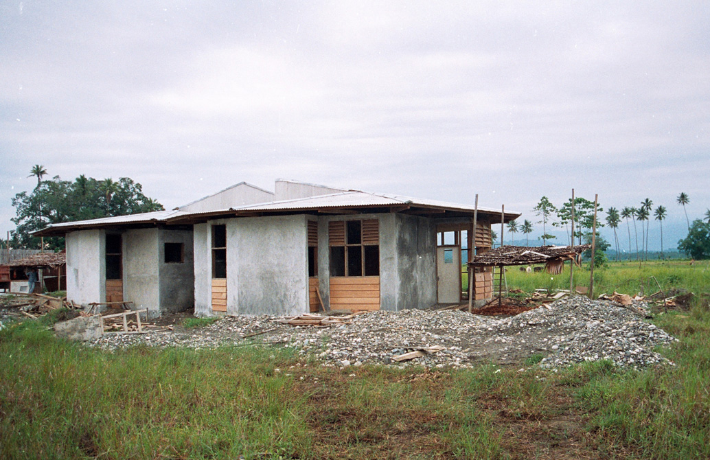 Chantier construction maisons neuves par architecte Sophie Cordier en Indonésie