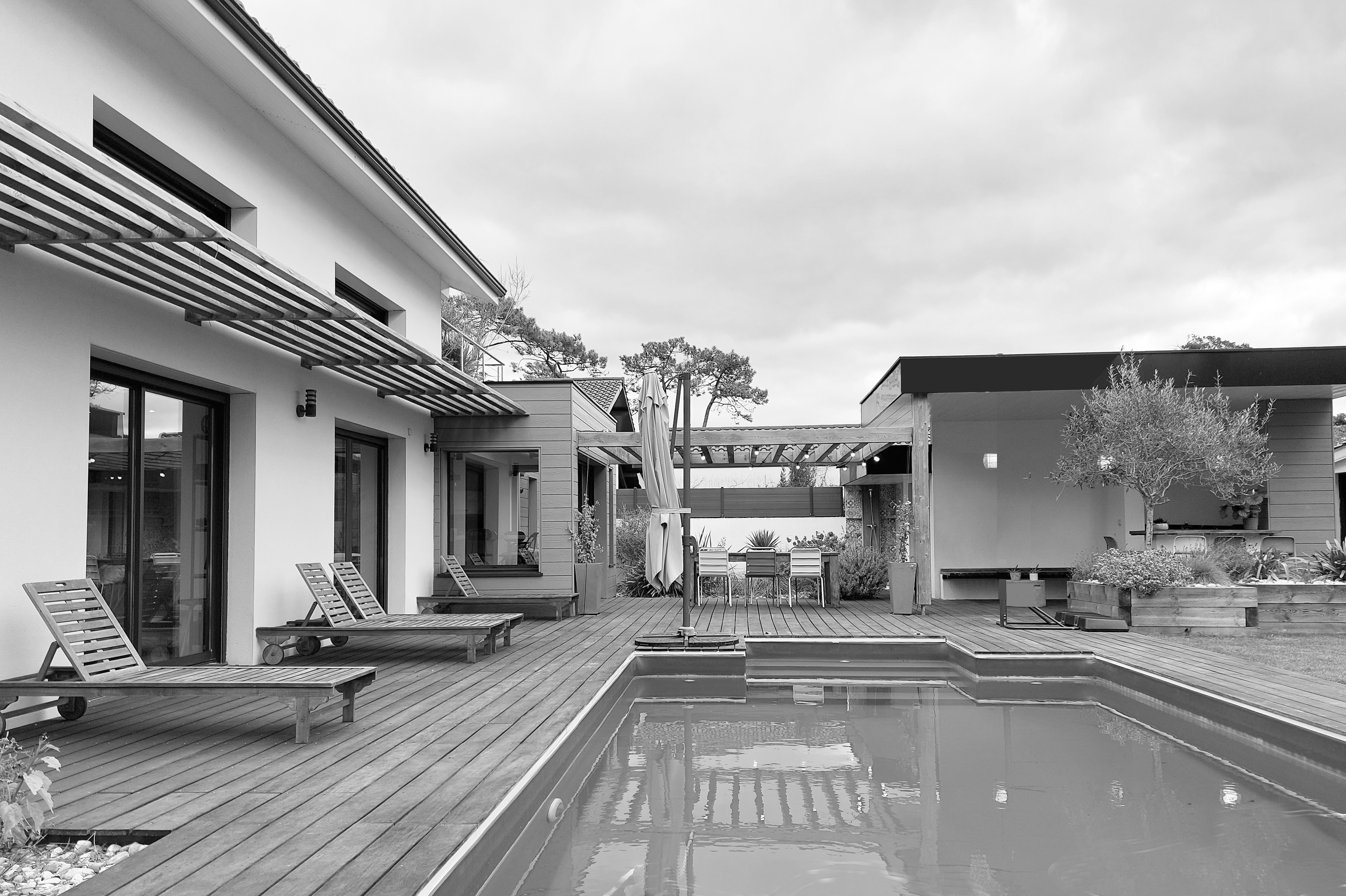 Pool House sous les pins dans les Landes